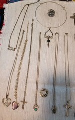 Antique & Vintage 50+ Lot Of Necklaces & Varies Designs & Quality.