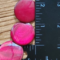 Retro MOP Shell Disc Necklace Charming Charlie Burgundy Mother Of Pearl 17″