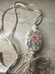 Vintage Avon Hand Painted Ceramic Floral Necklace 28” Satin Cord 4.5″ Tassel