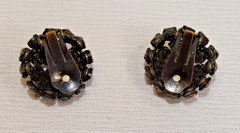 F20 VINTAGE ROUND DOMED RHINESTONE CLIP-ON EARRINGS BLOOD RED STONES UNSIGNED