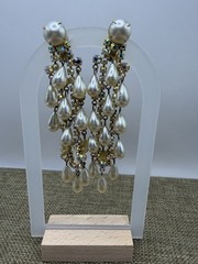 VTG Waterfall Tassel Dangle AB Rhinestone & Faux Teardrop Pearl Clip On Earrings