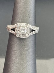 14k White Gold 0.80CT Princess Cut Halo Diamond Ring(A35)