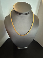 GOOD QUALITY VINTAGE SAFETY MAX BRAND GOLD-PLATED CHAIN NECKLACE 16″