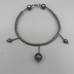 Vintage Silver Tone Ball Drop Beads Wire Choker Necklace