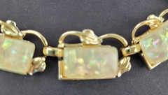 Vintage Cream Faux Mop Confetti Thermoset Lucite Gold Tone Choker Necklace 16″