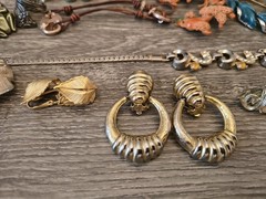 Vintage Estate Lot Designer Signed Jewelry BSK Lisner Kramer Weiss Coro + 69pc