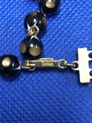 VTG TRIFARI SIGNED GRADUATED TWO STRANDS BEAD BALL GOLD BLACK WHITE 17″ NECKLACE