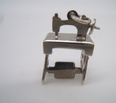 JMS STERLING SILVER CHARM TREADLE SEWING MACHINE MOVEABLE 3-D
