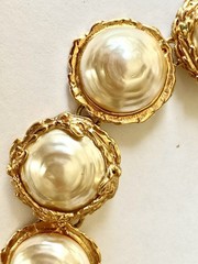 YSL Yves Saint Laurent FAUX BAROQUE PEARL MEDALLION LINKS VTG NECKLACE ~ AS IS