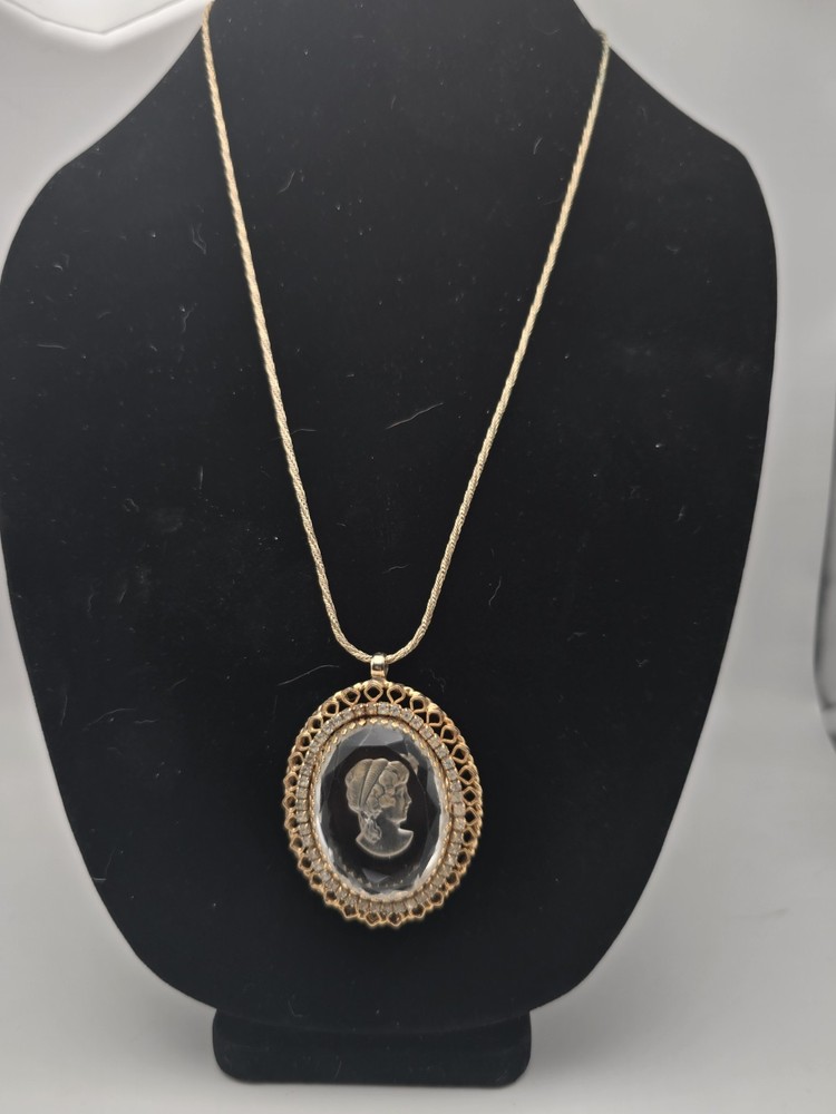 Vintage Warner Intaglio Glass Cameo Brooch Pendant Gold Tone Filigree w/ 23″…