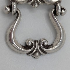 Brighton Chantilly Doorknocker Brooch Glasses Holder Hearts Articulated