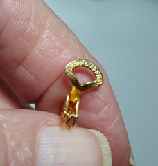 VTG Gold‑Tone Ivy Clip‑On Earrings – Aurora Borealis Crystals – Patented Clips