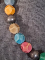Vintage faceted pastel lucite irregular bead statement necklace 18.5″