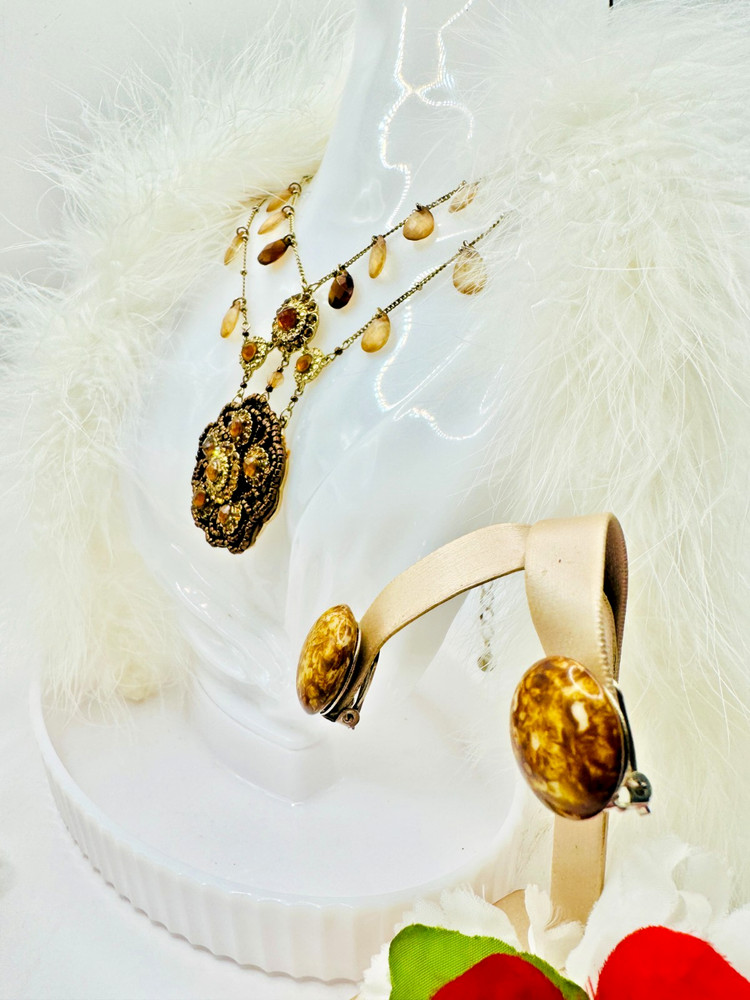 VTG! “Liz Clayborne’s Amber Crystals & Beads Victorian Style Necklace + Earrings