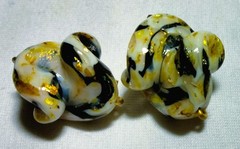 Vintage Venetian Fancy Pinched Gold Black Glass Beads Beaded Demi Parure