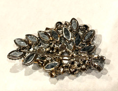 AURORA BOREALIS BLUE NAVETTE FAUX PEARL RHINESTONE 3″ LEAF FLORAL BROOCH VINTAGE