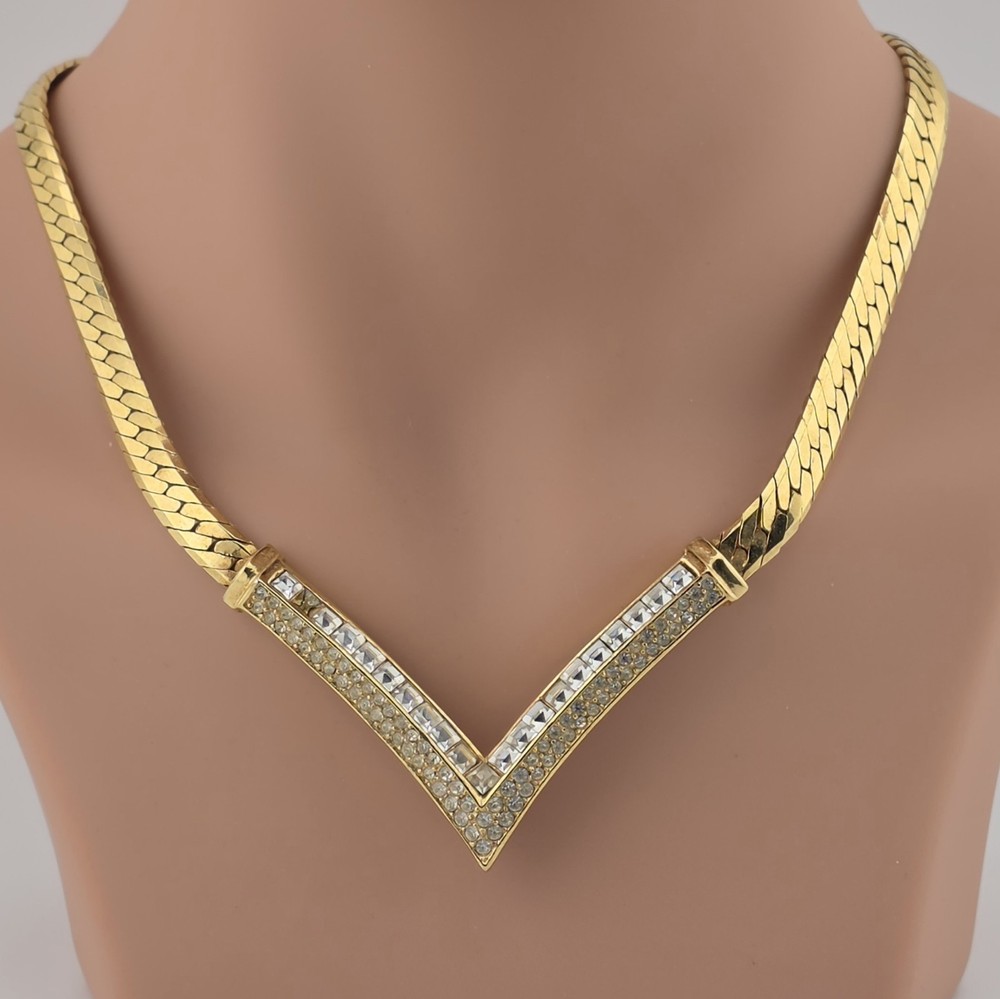 Christian Dior V Shaped Crystal Herringbone Chevron Necklace Vintage 80s