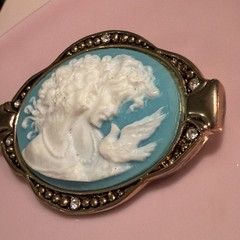 Vintage Estate Two Women With Dove Cameo Brooch Signed AAi