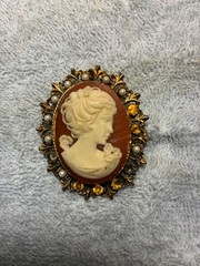 Antiqued Swarovski Broach or Pendant Vintage Cameo