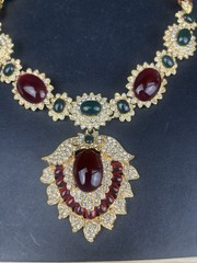 Kenneth Jay Lane KJL Jackie O Maharani Necklace Ruby Emerald Cabochon COA Box