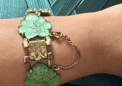 VTG Judy Lee Green Carved Lucite Leaf Bracelet & Clip Earrings Set Signed MCM