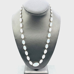Vintage Art Deco Opaline Opalite Graduated Glass Bead Necklace 21″