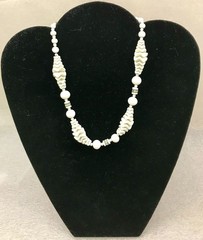 Vintage 15″ White Ruffle Bead, Rhinestone, Strand Necklace JWL-936
