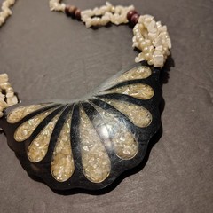 Vintage Lee Sands Mother Of Pearl Inlay with Beads Necklace 26in Statement Piece