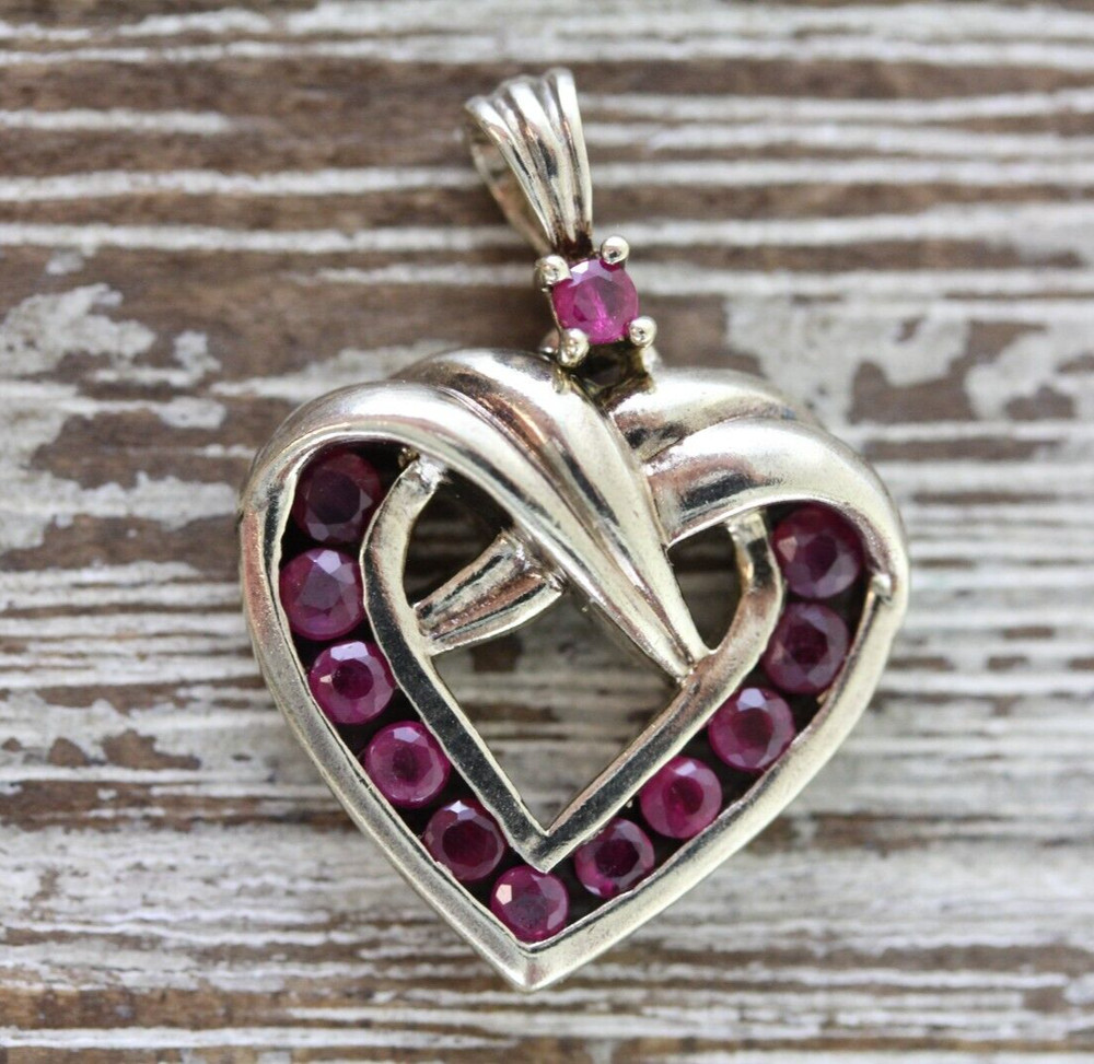 VINTAGE RED RUBY GEMSTONE HEART STERLING SILVER PENDANT 925 RETRO CLASSIC LOVE