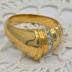 Ladies Cocktail Ring Band 14KHGE RG Size 9.5 Ribbed Swirl