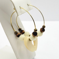 Southwest Style Beaded Wire Hoop w Faux Resin Claw or Tooth Vtg Pierced Earrings