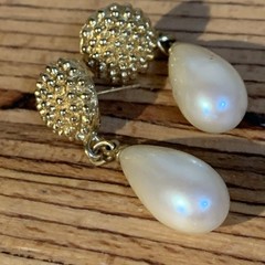 Vintage Monet 2 Inch Long Pearl Drop Dangle Earrings Pierced
