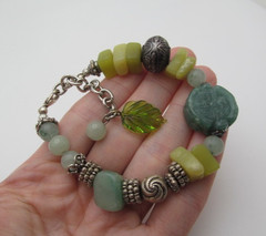 Vintage Carved Jade Prehnite Chunky Natural Stone Silver Tone Charm Bracelet