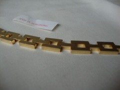 VINTAGE HONG KONG FASHION JEWELRY SQUARE FLAT LINK 7″ GOLD TONE TENNIS BRACELET