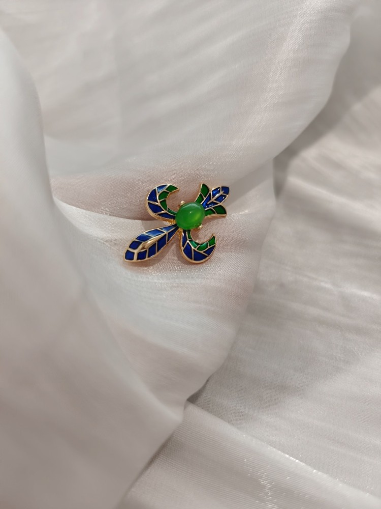 Vintage Trifari Fleur-de-lis Brooch Cloisonne Enamel Green Cabochon Jewelry Pin