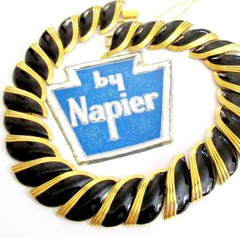 VTG RUNWAY BOOK PC WIDE NAPIER BLACK ENAMEL GP “MODERN ARTS” NECKLACE WEIGHTY