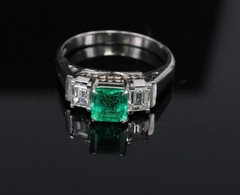Rare 0.91ct GIA Colombian Emerald & 0.78ct Diamond Platinum Ring, Size 8.5