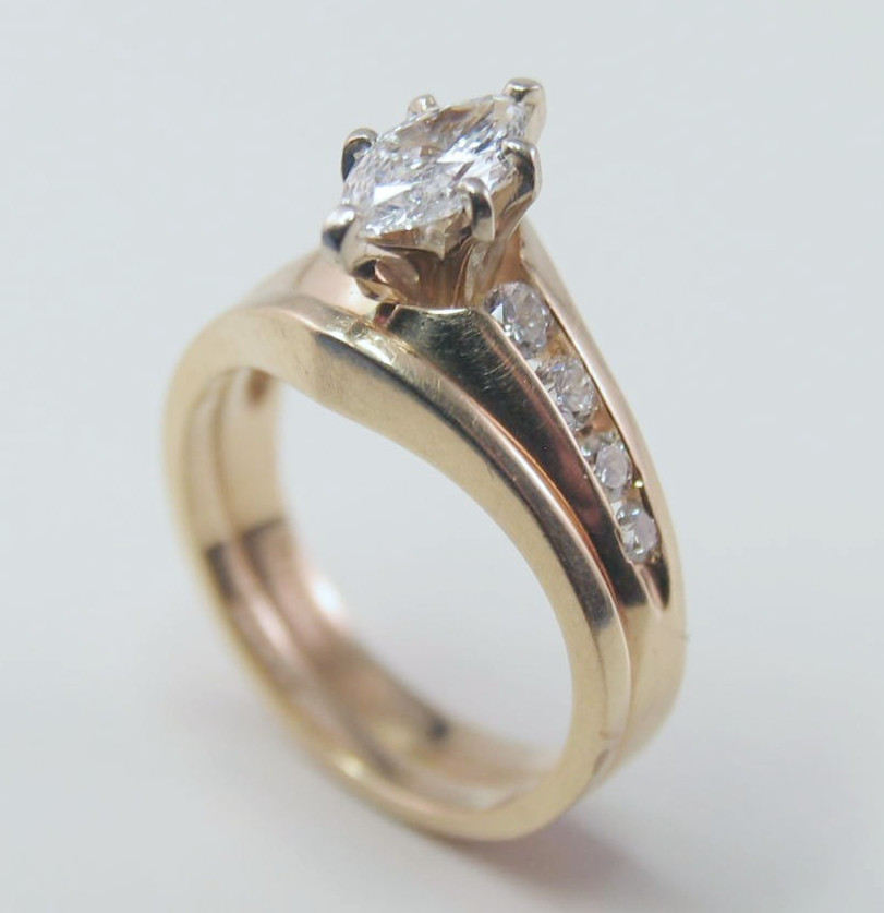 Vintage 14k Yellow Gold 9 Stone Diamond .66ctw Wedding Set Lady’s Ring Size 4.5