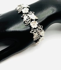 Unusual Signed Vtg Kramer Brushed Silver Tone Rhinestone Floral Bracelet 6.75″