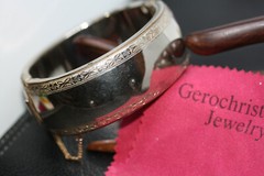 Vintage Silver Alloy Metal Ladies Engraved edge Bangle 1″ Wide Bracelet 6″ 56Gr