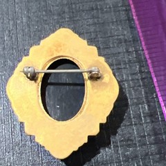 Vintage Cameo Brooch 1.5 In