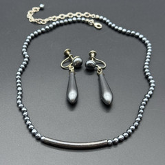 Vintage Gun Metal Gray Bead Bar Pendant Necklace & Dangle Earrings Set Brutalist