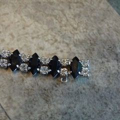VINTAGE B. DAVID JET BLACK MARQUIS & ROUND RHINESTONE BRACELET 6.5″