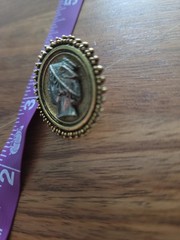 Vntg Arthur Pepper Signed Aries/Hermes/Mercury Cameo Style Pin Approx 1″ Diam