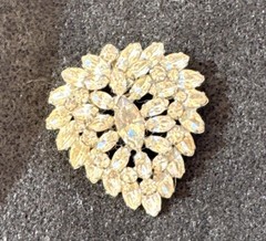 Vintage 1950’s Weiss Leaf Heart Shaped Brooch