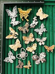 Lot of 17 Pieces Butterfly Brooch Pin Costume Jewelry Rhinestone Enamel Crystal