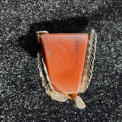 EARRINGS vintage unsigned dark orange acrylic goldtone metal laurel clip-on pair