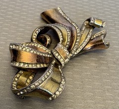 Retro Crown Trifari Bow Brooch Multi Tone Gold Pave Rhinestone 3D Double Ribbon