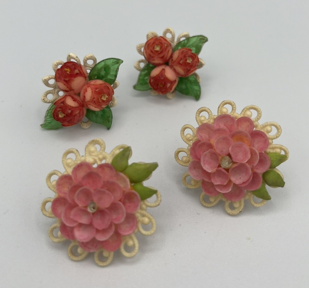 VINTAGE Clip On Twist Back Earrings 2 Pairs Plastic Flowers Pink Red