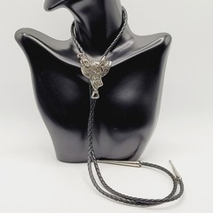 Horse Saddle Southwestern Western Cowboy Silver Tone Vintage Bolo Tie Necklace